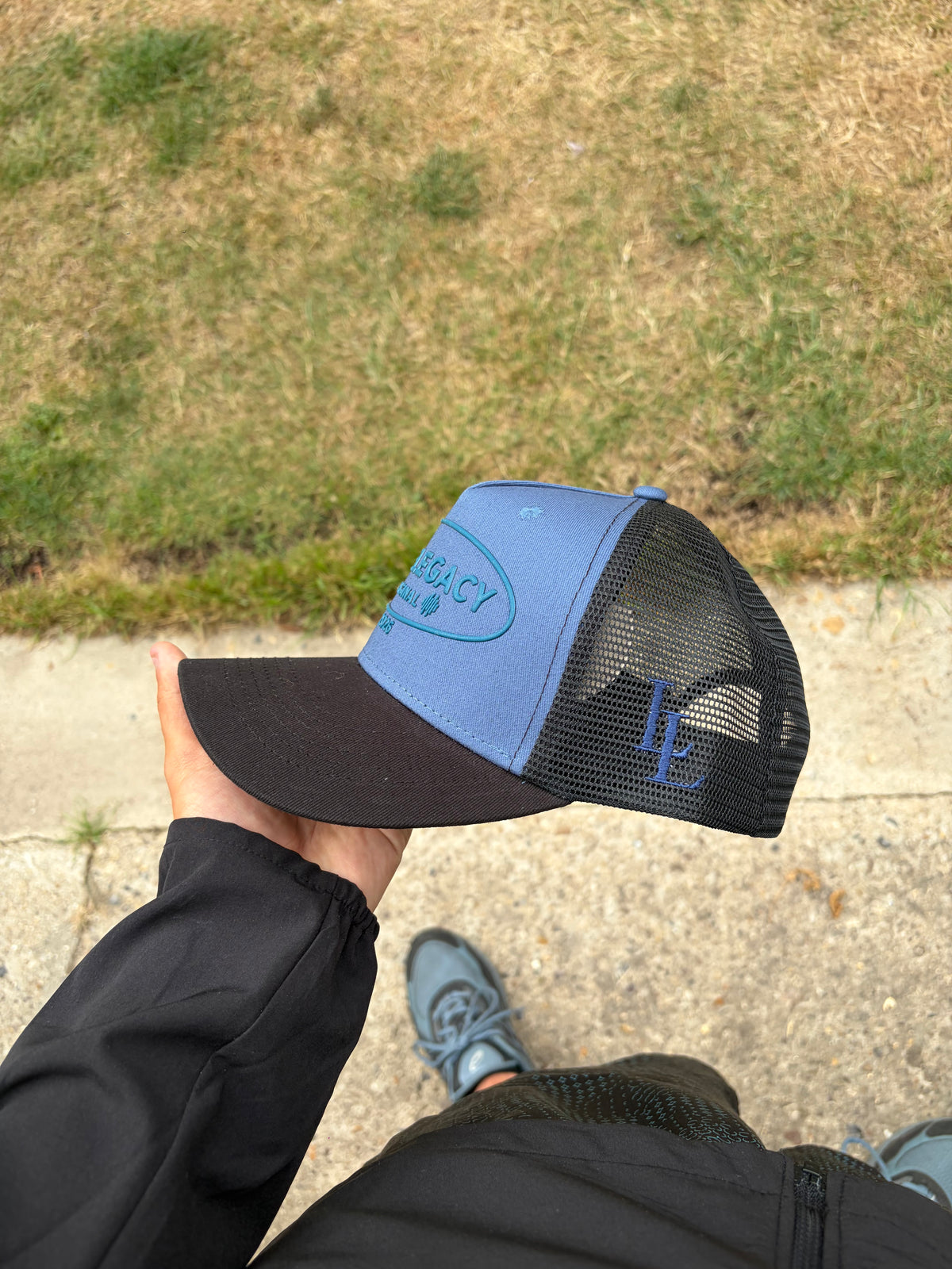 Livelegacyoriginal trucker cap